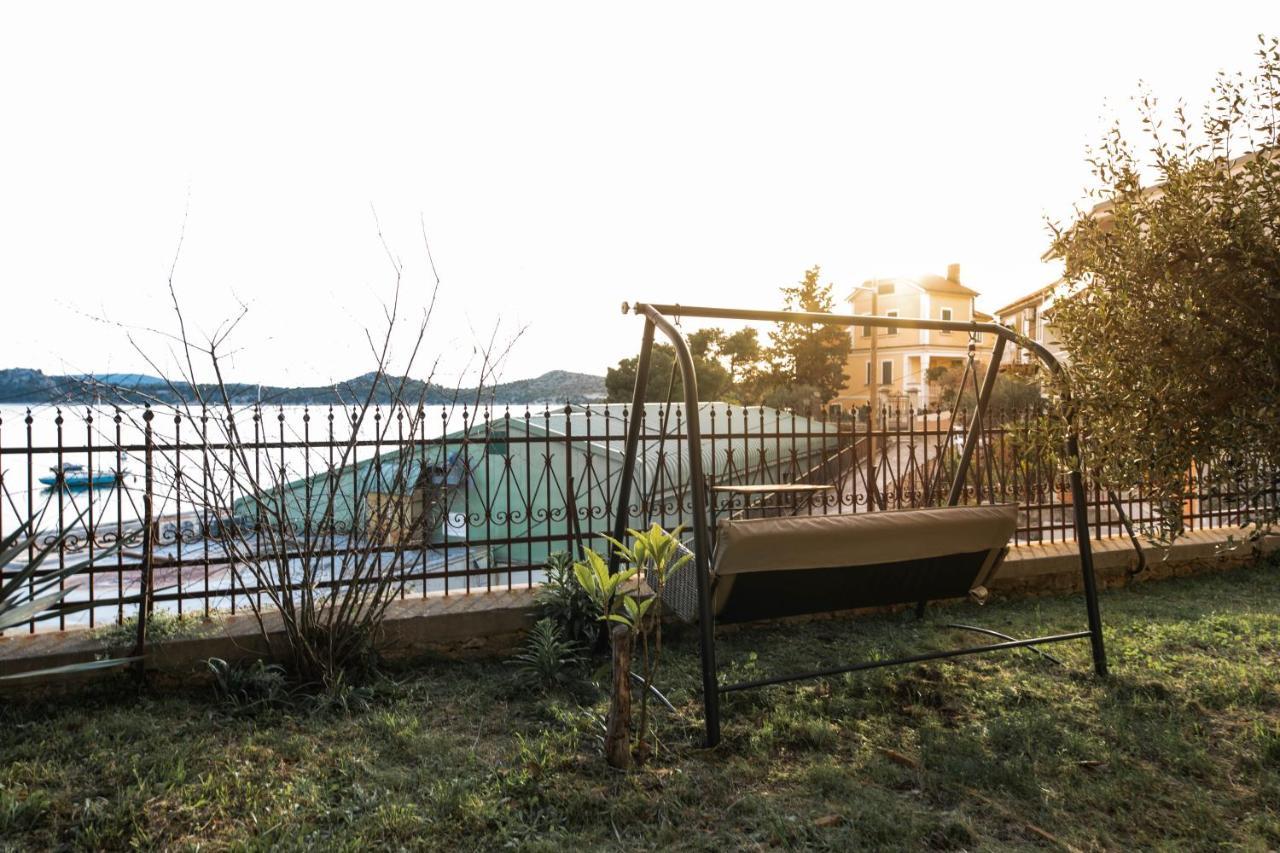 Apartment Val With Sea View Шибеник Экстерьер фото